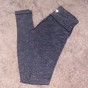 Lululemon Patterned Leggings SIZE 4